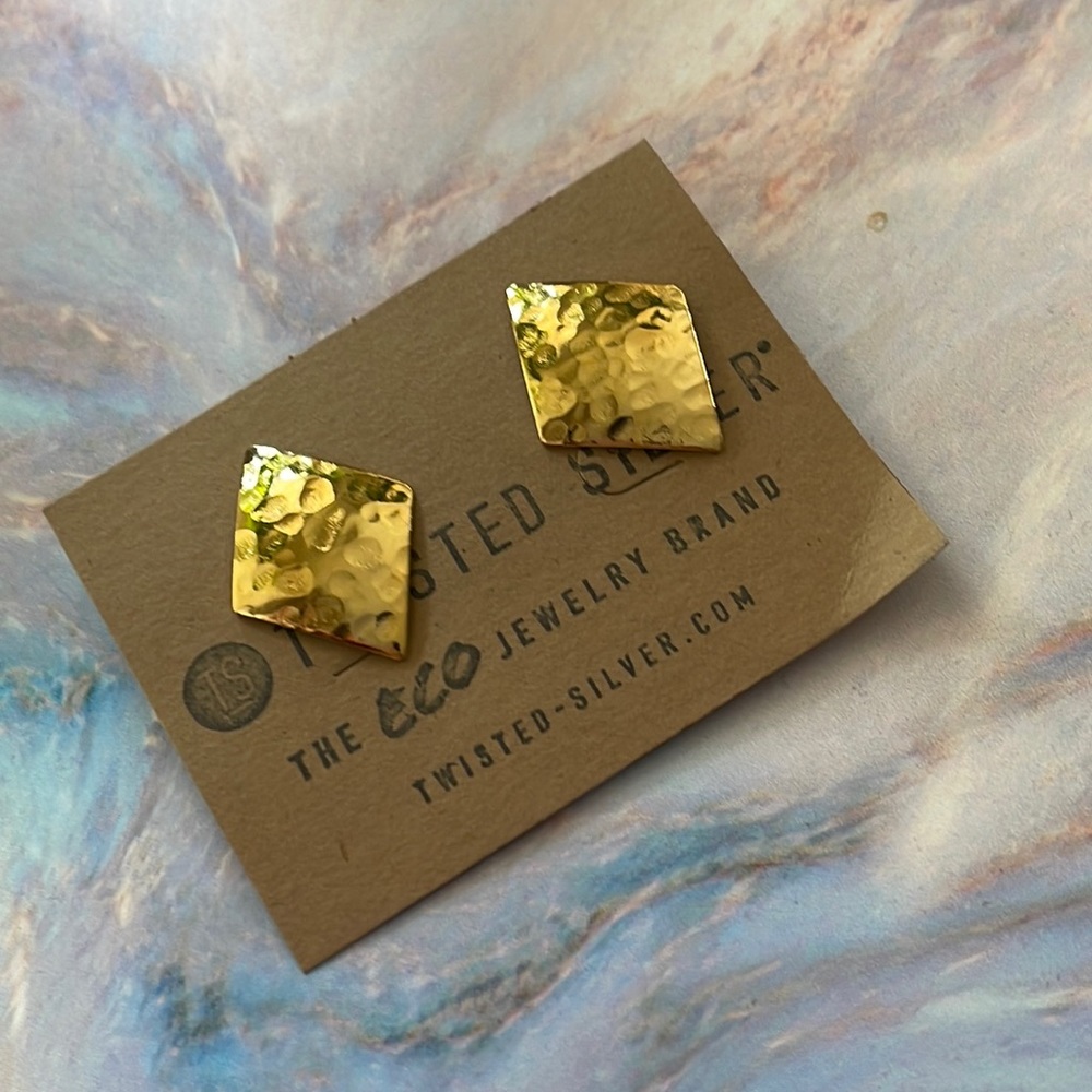 Diamond shape Plated earrings